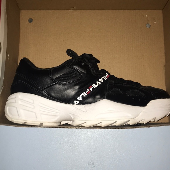 FILA sneakers - Picture 2 of 3